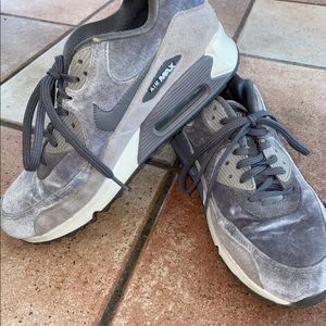 Nike Air Max 90 Grey Suede